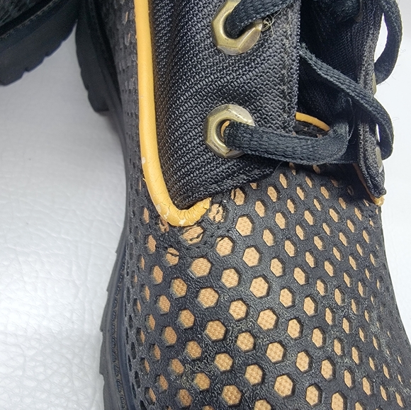 Timberland Vintage Limited Release  6 Inch  Size 9.5M black yellow men boots The - Picture 3 of 12